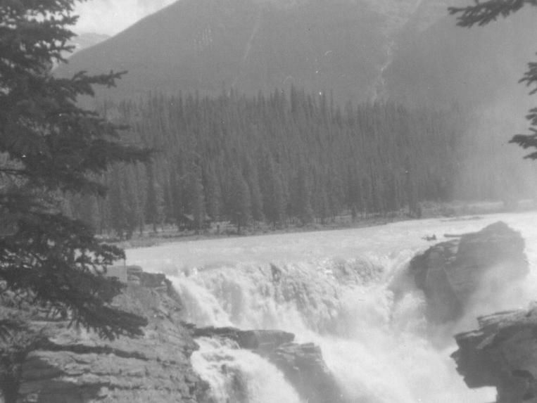 oldie 1964 athabasca falls scn03883.jpg
