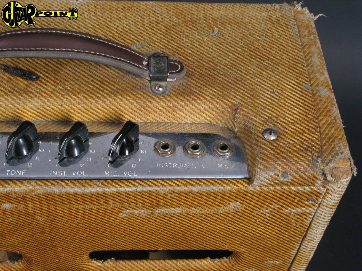 1953_Fender_Deluxe_Amp.jpg